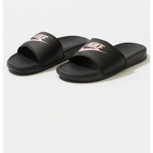 NIKE Benassi Womens Slide Sandals